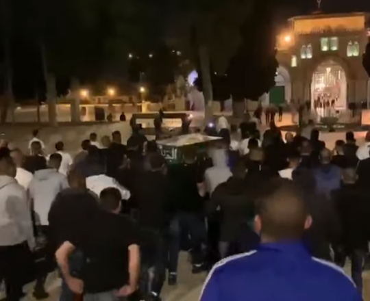 من تشييع جثمان الشهيد التميمي 