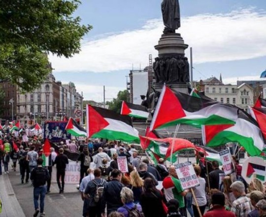 مسيرة شارك فيها آلاف الإيرلنديين نُصرة للشعب الفلسطيني - يونيو 2017