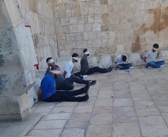من الاعتقالات في الأقصى يوم الجمعة