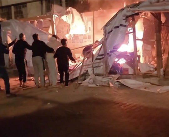 خيمة الصحفيين في خانيونس التي قصفها الاحتلال..