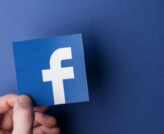 شعار شركة فيس بوك