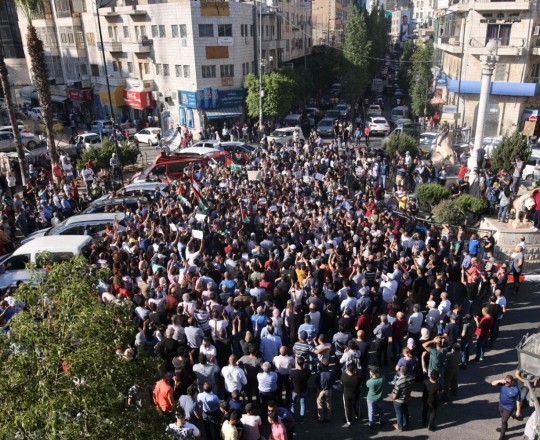 تظاهرة سابقة على دوار المنارة