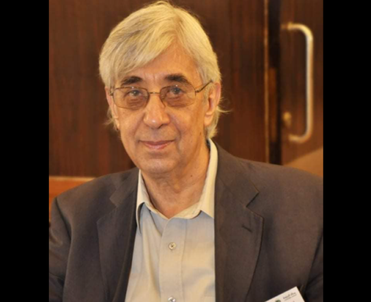 الكاتب الراحل أحمد خليفة