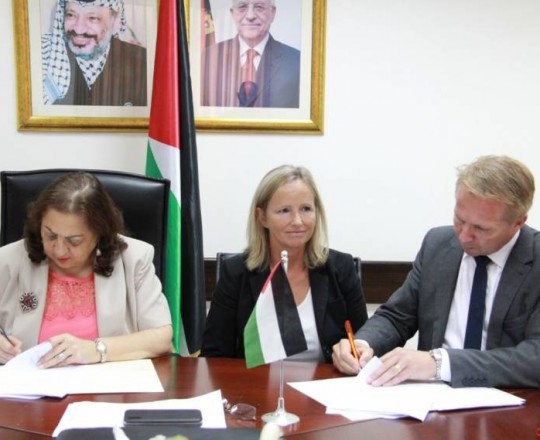 وزيرة الصحة تُوقّع مُذكّرة لشراء دواء لعلاج مرض وراثي نادر