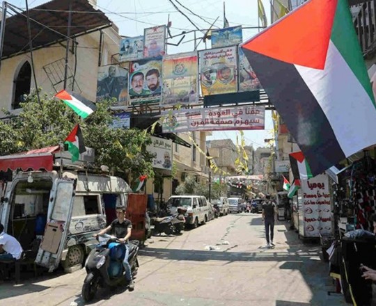 مخيمات اللاجئين في لبنان 