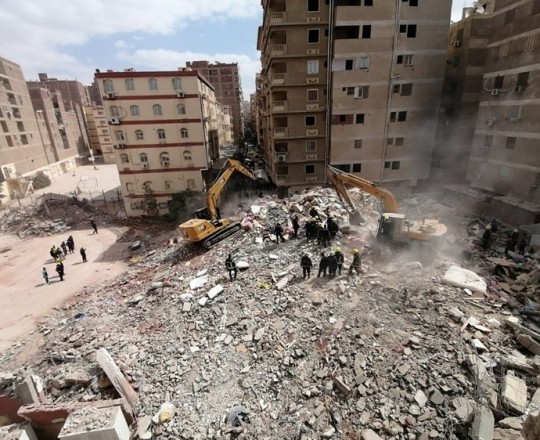 مبنى جسر السويس