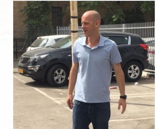 الأسير الحموري عقب الإفراج عنه (عن المحامية بيادسة) 