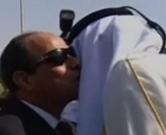 السيسي يستقبل امير قطر