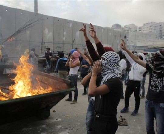 اندلاع مواجهات في مخيم شعفاط ومناطق متفرقة بالقدس المحتلة - أرشيف 