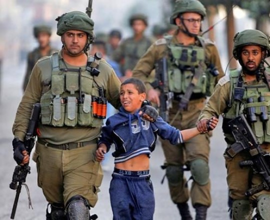 الأسرى الأطفال