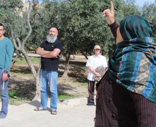 صورة حيّة من عملية الاقتحام- دائرة الأوقاف الإسلاميّة