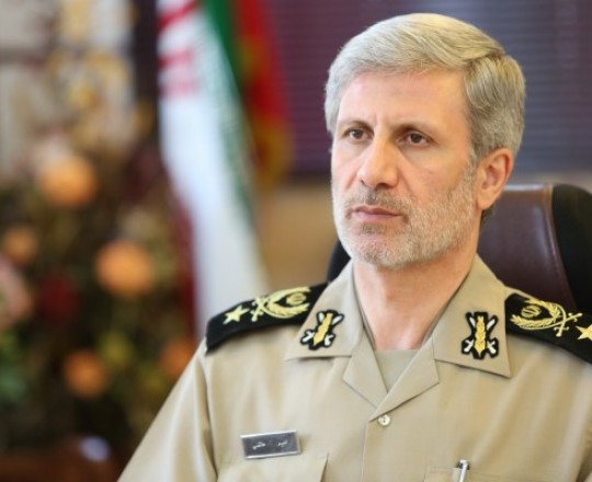 وزير الدفاع في الجمهورية الاسلامية الإيرانية أمير حاتمي
