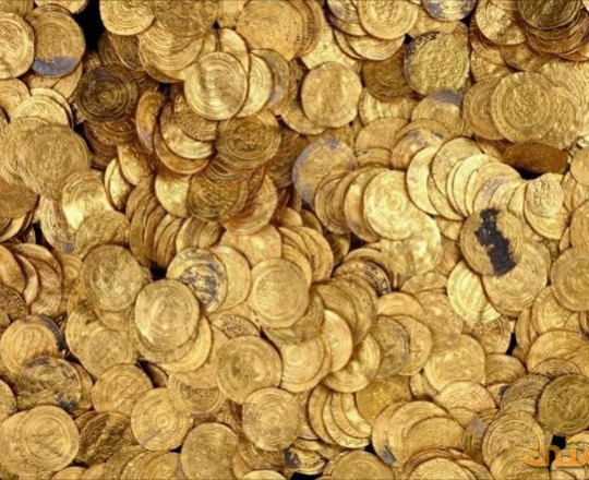 2000 من العملات الذهبية تعود لحكم الخلافة الفاطميّة