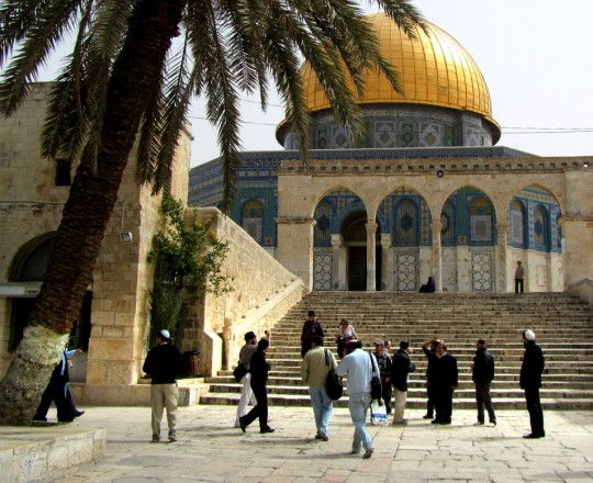 اقتحامات المستوطنين لباحات الأقصى