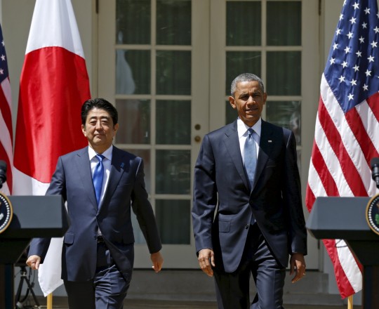 أوباما ورئيس الوزراء الياباني شينزو آبي