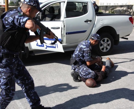 القبض على 8 مواطنين خطفوا شابين بمدينة غزة