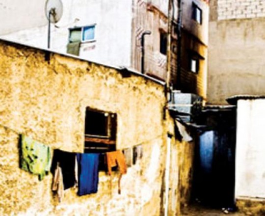 بيت في مخيم - ارشيف