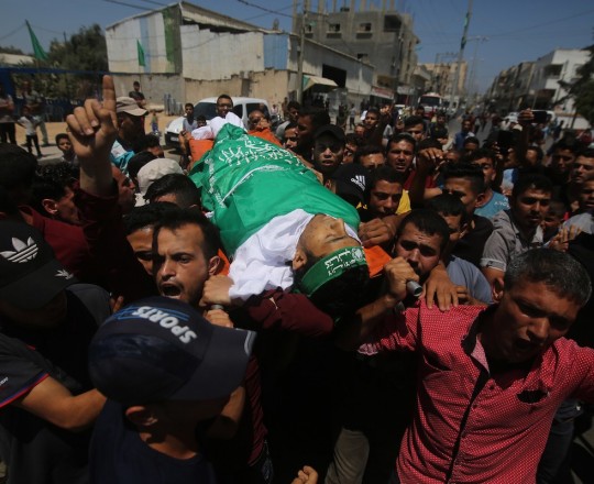 جانب من تشييع الشهيد القرا بخانيونس