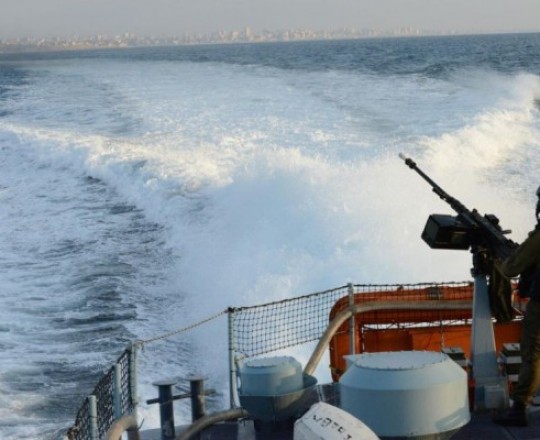 زوارق الاحتلال تُطلق النار على الصيادين في بحر السودانية