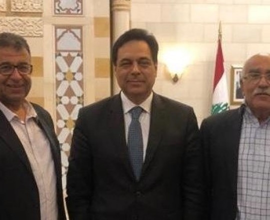 وفد الجبهة الشعبية مع حسان دياب رئيس الحكومة اللبنانية