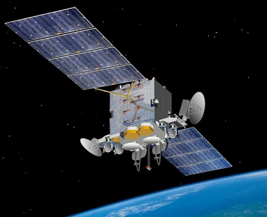 الأقمار العسكرية الأمريكية