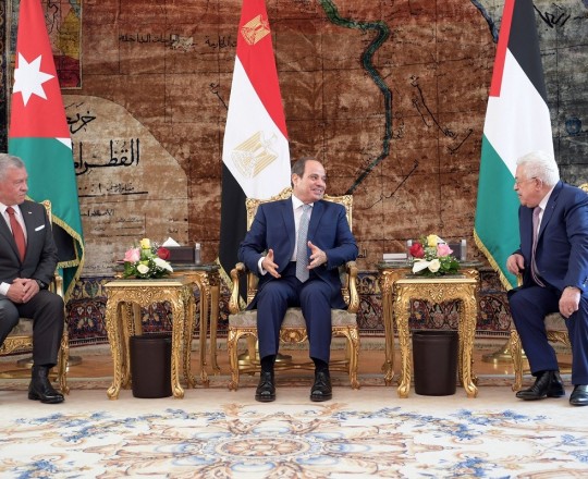 القمة الثلاثية في مصر