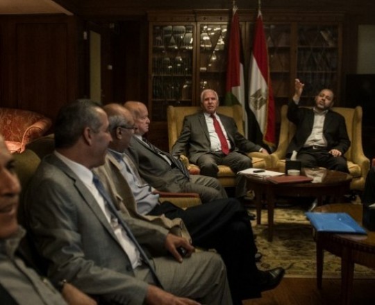 سلمت حركة فتح إلى مصر ردها يوم الثلاثاء الماضي وفقًا لما قاله عزام الأحمد عضو اللجنة التنفيذية (أرشيف) 