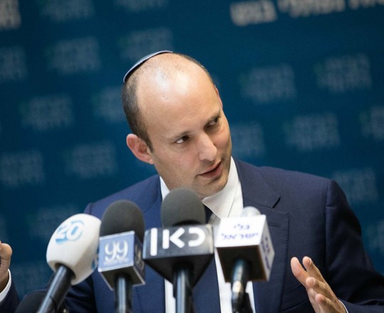 نفتالي بينيت