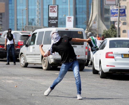 موجهات في الضفة مع قوات الاحتلال 