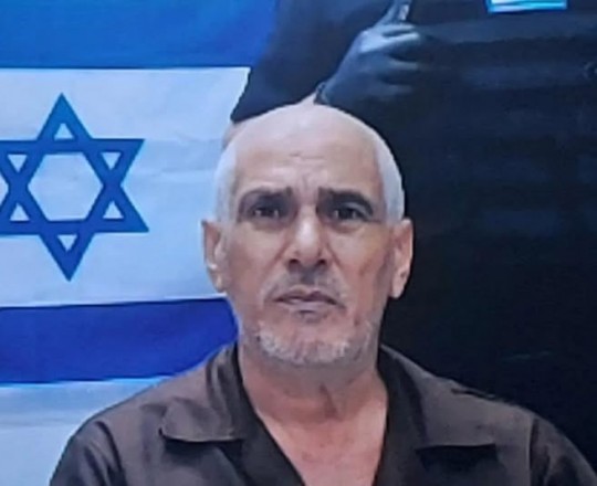 الصحفي ناصر اللحام أثناء محاكمته في "عوفر"