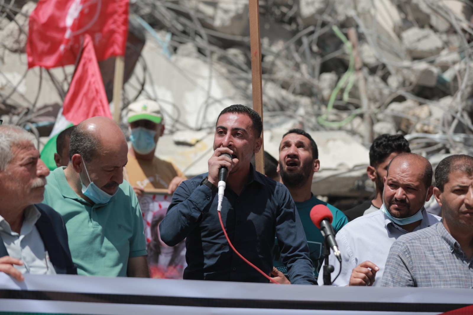 غزة.. لجنة أسرى الشعبيّة تنظم وقفة رافضة لحملات الاعتقال بحق أبناء شعبنا (4).jpg