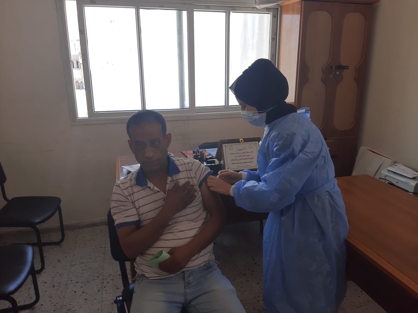 الشعبيّة شمال القطاع تنظم حملة تطعيم واسعة ضد فايروس كورونا (3).jpg