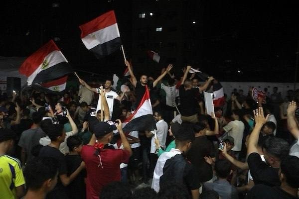 جانب من احتفالات أهالي غزة بتأهل المنتخب المصري  (3).jpg