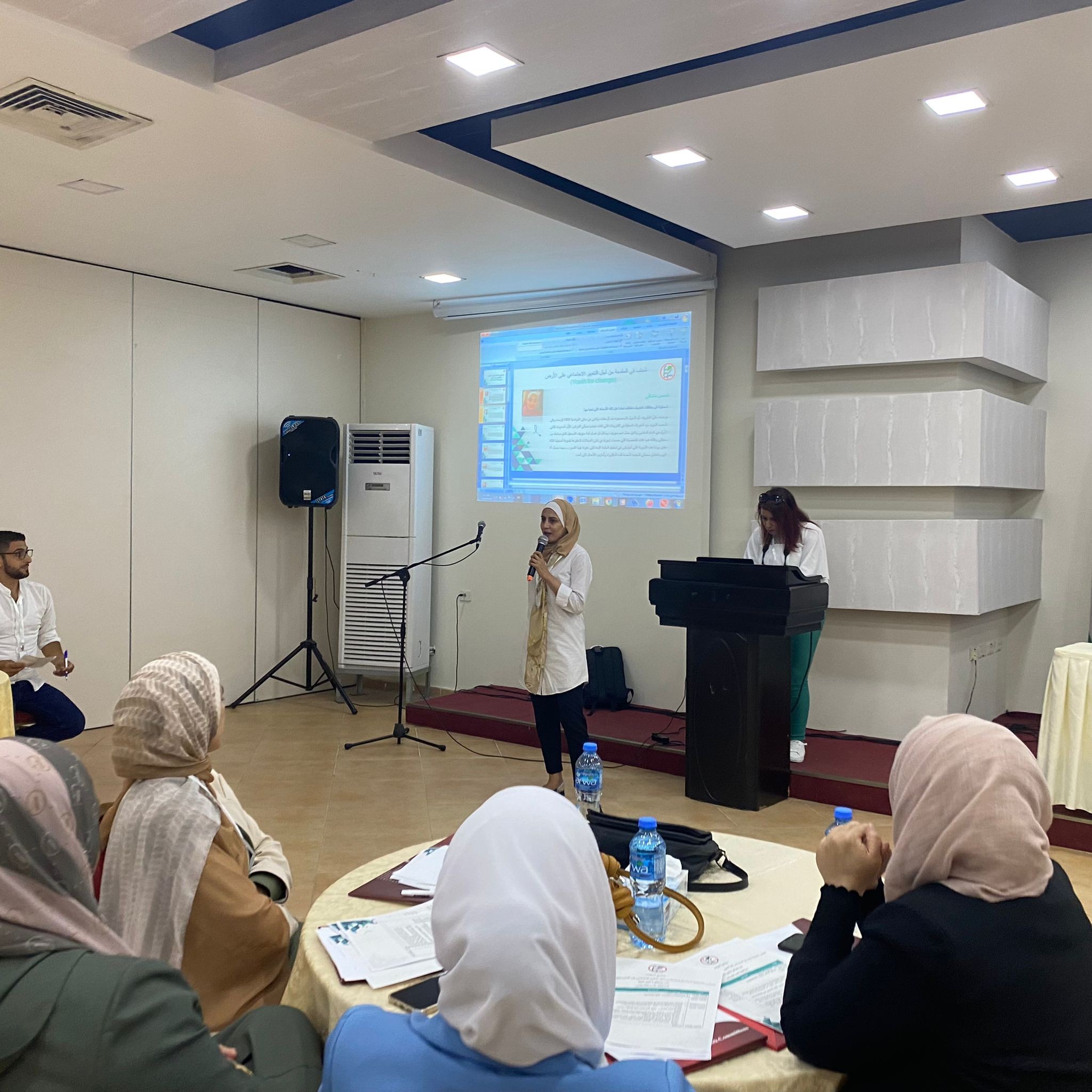 لجان العمل الصحي تعقد مؤتمر شباب في المقدمة من أجل التغيير الاجتماعي على الأرض (15).jpeg