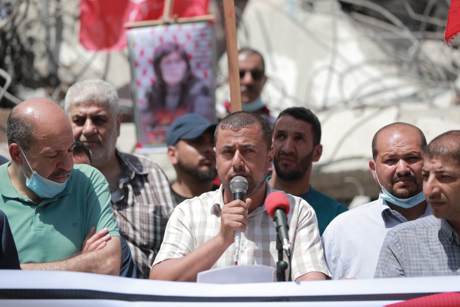 غزة.. لجنة أسرى الشعبيّة تنظم وقفة رافضة لحملات الاعتقال بحق أبناء شعبنا (5).jpg