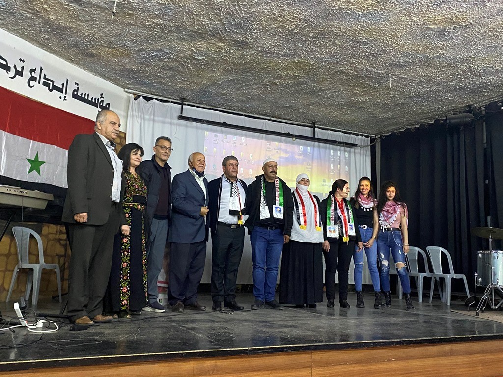 مؤسسة إبداع ومركز بديل يكرمان الأسير العربي السوري صدقي المقت (1).JPG