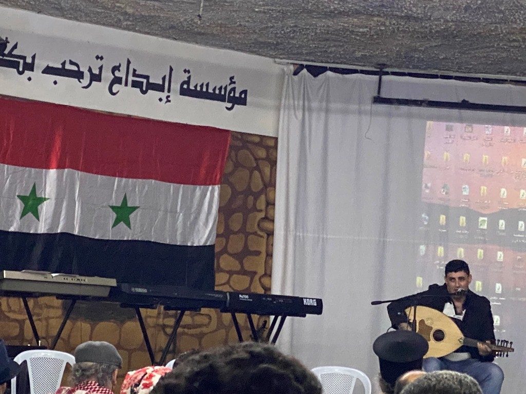 مؤسسة إبداع ومركز بديل يكرمان الأسير العربي السوري صدقي المقت (6).JPG