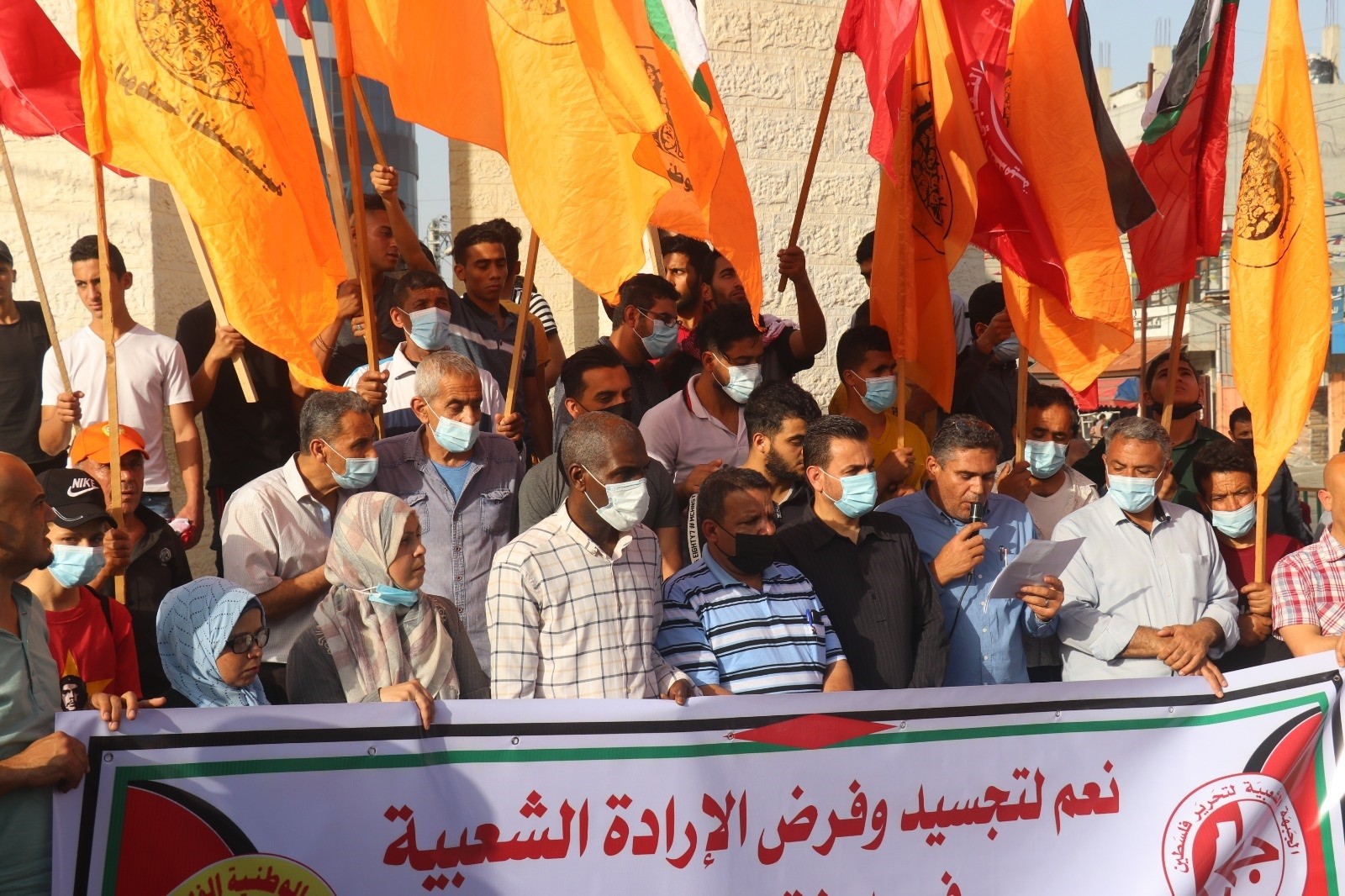 الشعبيّة والمبادرة تنظمان مسيرة جماهيرية انتصارًا للقدس ورفضًا لنهج التفرد والهيمنة (6).jpg